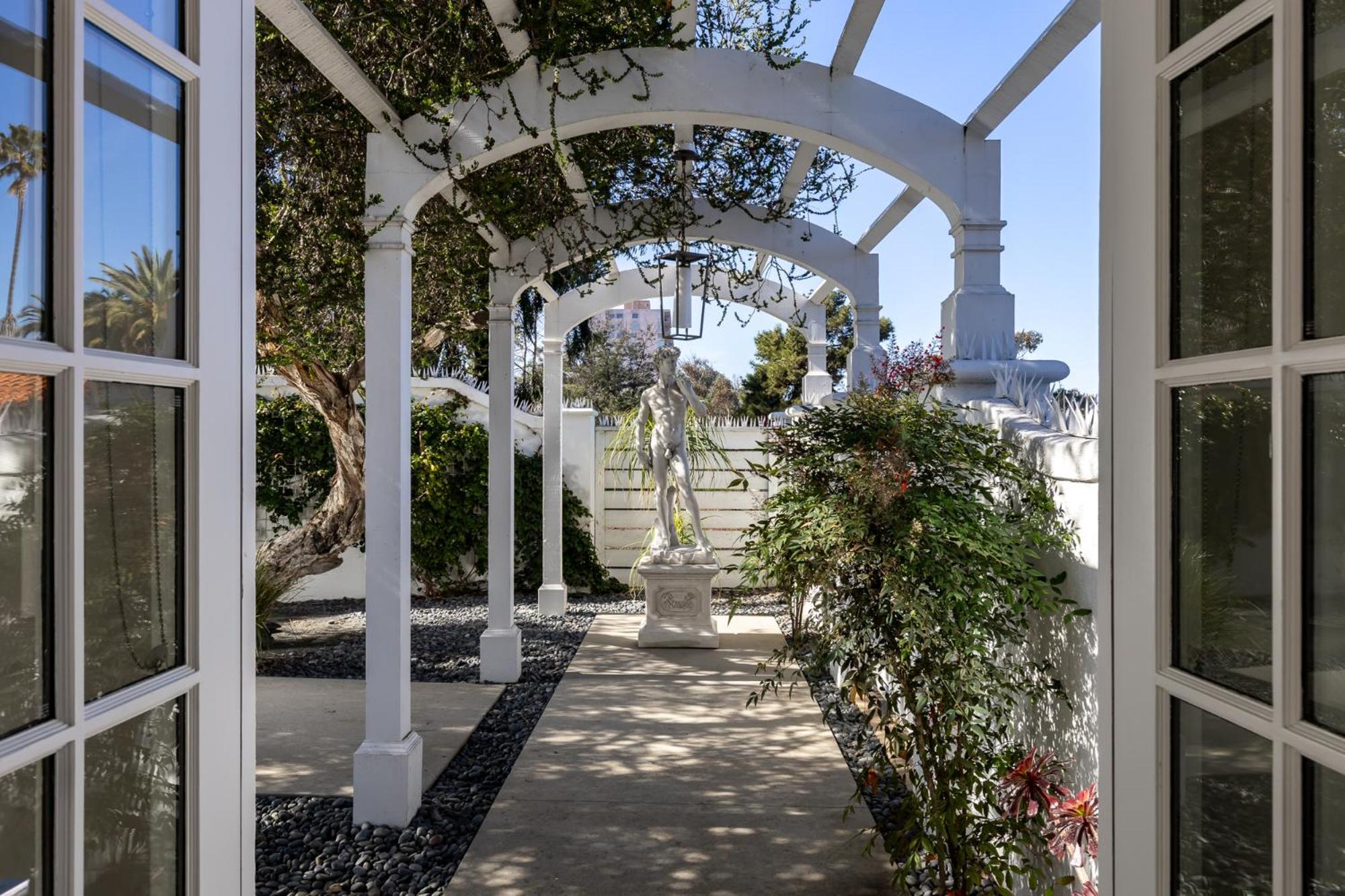 Villa Cypress Chateau Luxury Vacation